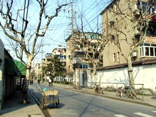 2002-1227-033-l.jpg