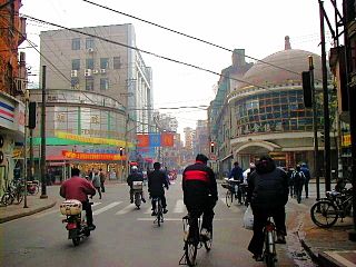 2002-1230-141-l.jpg