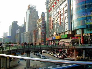 2003-0104-006-l.jpg